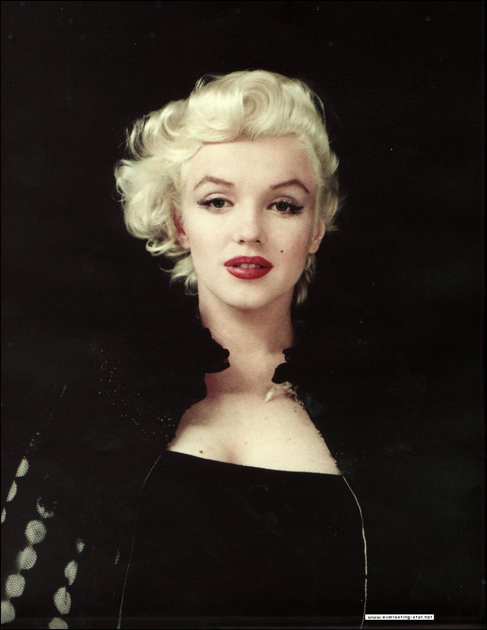 Marilyn-Monroe-marilyn-monroe-12892778-1000-1293
